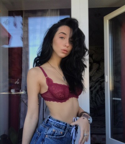 Надюша, Г. Пангоды